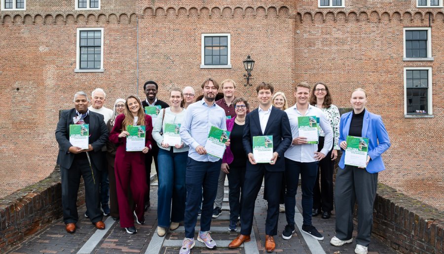 12 studenten ontvangen diploma Actuarial Mathematics & Risk Management